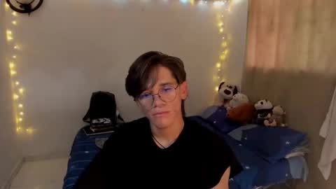 Tom Blue online show from October 30, 6:41 pm