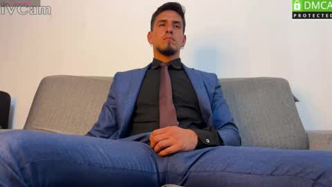 TOM online show from May 27, 2:25 pm