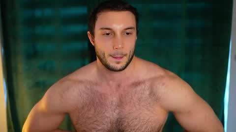 Tom online show from April 12, 2:21 pm