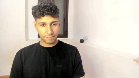 Tom online show from April 16, 4:07 pm