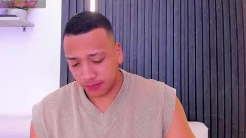 Tom muscle1 online show from September 27, 12:14 pm