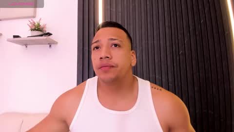 Tom muscle1 online show from November 8, 12:19 pm