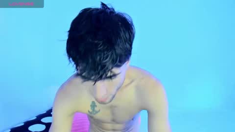 tom online show from February 28, 11:01 pm