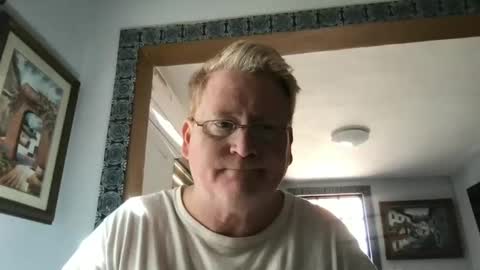 Hola online show from January 29, 9:39 pm