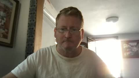 Hola online show from December 6, 6:11 pm