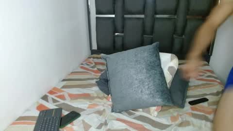 tomaz_18 online show from April 2, 2:41 am