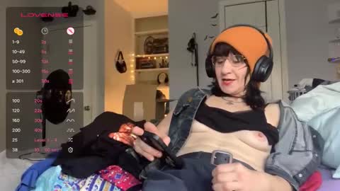 tomboy_titties online show from October 14, 11:08 pm