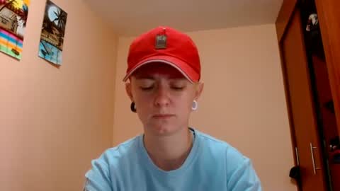 Blue online show from July 28, 7:39 pm