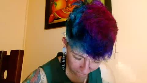 Blue online show from June 19, 2:28 am