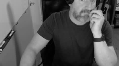 Snapshot of tombrockmoen2 chatting on November 2, 4:23 am tombrockmoen2 online show from November 2, 4:23 am