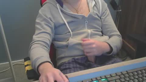 tomin3m online show from February 22, 1:44 am