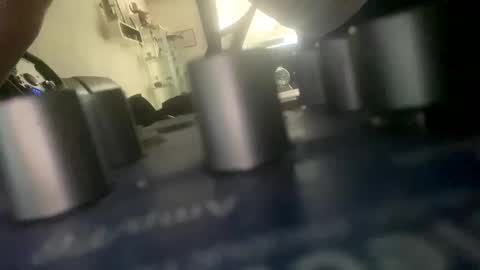 tommit84 online show from March 31, 12:38 pm