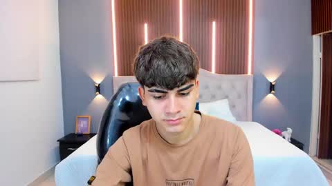 Tommy  online show from October 15, 3:43 am