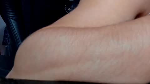 Twitter BreddTommy IG tommy bredd online show from December 1, 8:51 pm