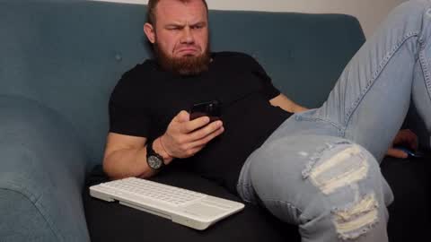  tommy burnzzz  online show from January 25, 5:40 am