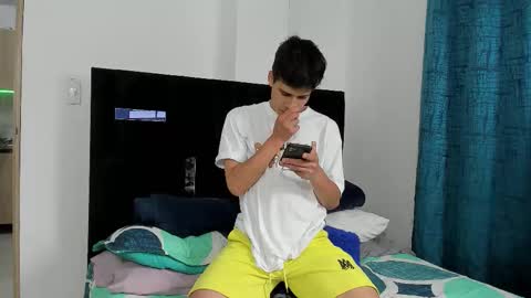   online show from October 4, 8:12 am