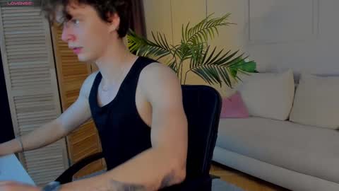 Tommy online show from February 25, 3:53 pm