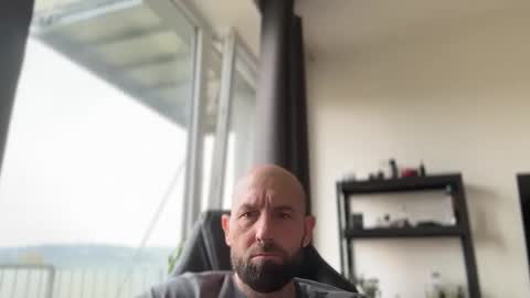 Thomas Fit online show from April 16, 7:08 am