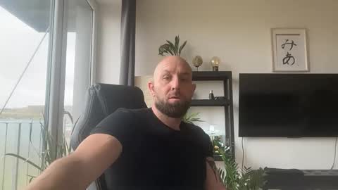 Thomas Fit online show from October 24, 9:10 am