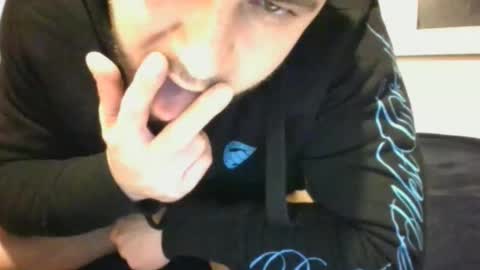 tommyy19901 online show from November 19, 8:51 pm