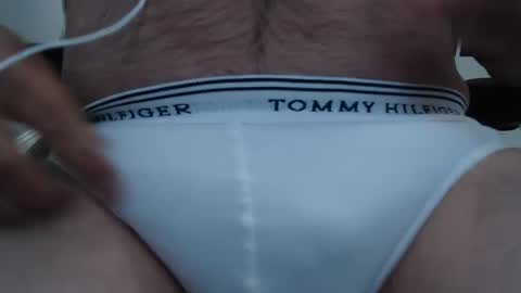 Snapshot of tomstop2020 chatting on September 18, 12:25 am tomstop2020 online show from September 18, 12:25 am