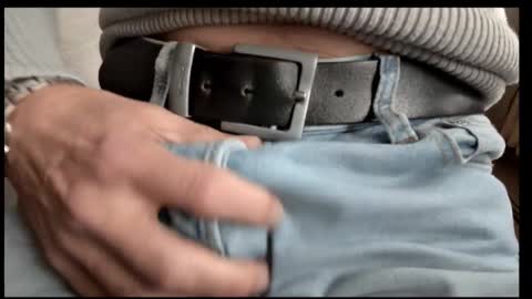 Tom online show from November 28, 12:56 pm