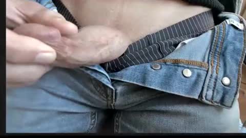 Tom online show from March 29, 9:44 am