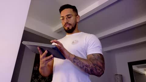 tony muscle1 online show from January 31, 11:24 pm