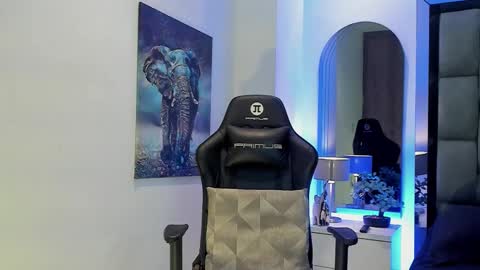 tony_petrov online show from February 4, 6:50 am