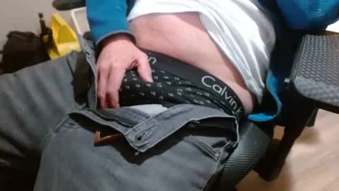 tonytonytony3001 online show from February 8, 2:04 am