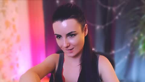 Elizabeth online show from January 11, 1:37 am