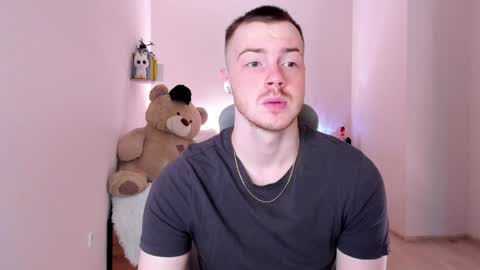 Snapshot of toohornyserj chatting on January 27, 8:39 pm toohornyserj online show from January 27, 8:39 pm