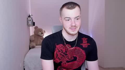 Snapshot of toohornyserj chatting on December 25, 9:22 pm toohornyserj online show from December 25, 9:22 pm