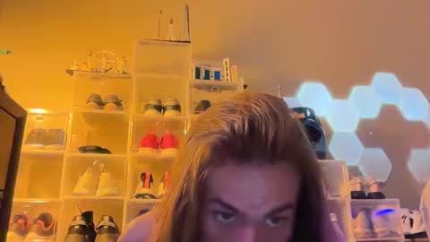 topherhopkins744 online show from March 20, 10:31 am