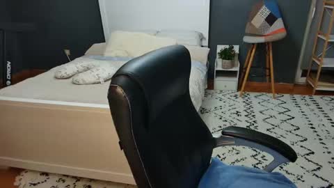 Anda online show from October 3, 8:17 pm