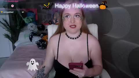 tori_blond online show from October 31, 8:37 am