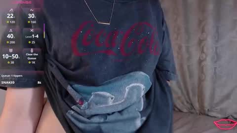 tori_just online show from November 4, 5:47 pm