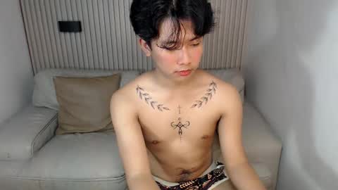 totalbabe1x online show from June 9, 7:46 pm