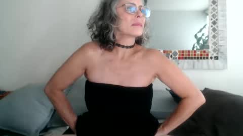 TotyPink online show from May 22, 2:57 pm