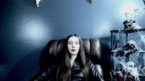 toxicdomme online show from March 6, 11:04 pm