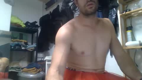 toy_machine1219 online show from October 31, 7:25 pm