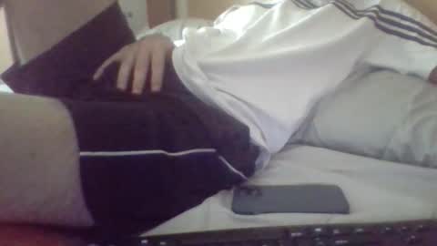 Snapshot of trabuk17 chatting on October 7, 9:05 am trabuk17 online show from October 7, 9:05 am