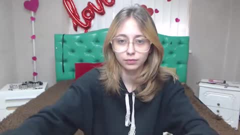 TracyLeeBB online show from February 13, 10:29 am