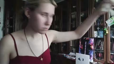 Lesly online show from July 1, 9:51 am