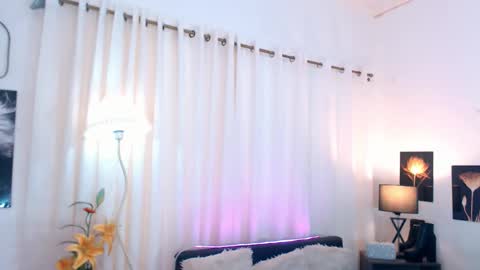 Selena the real cummer online show from March 12, 3:21 am