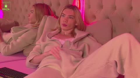 STACY online show from October 17, 4:44 pm