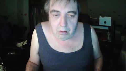 Snapshot of transmtfhello chatting on January 16, 12:34 am Peter online show from January 16, 12:34 am