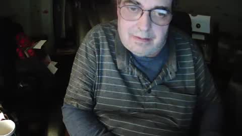 Snapshot of transmtfhello chatting on February 27, 1:08 am Peter online show from February 27, 1:08 am