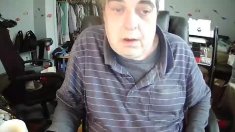 Snapshot of transmtfhello chatting on January 7, 1:24 pm Peter online show from January 7, 1:24 pm