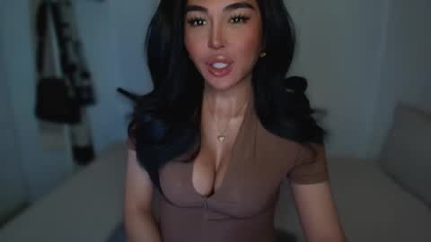 ALMIGHTY GODDESS VALENTINA online show from February 18, 9:20 pm